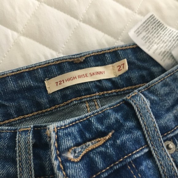 721 hi rise skinny levi jeans - Picture 3 of 3